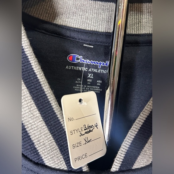 Champion Men's Varsity Jacket size X-Large- NWOT - Picture 2 of 3